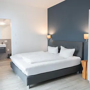  Apartment Prime Park